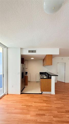 601 NE 23rd Street 902, Miami, FL 33137