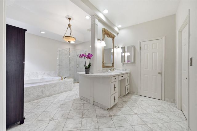 15814 Fleetwood Oaks Drive, Houston, TX 77079