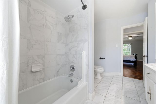 15814 Fleetwood Oaks Drive, Houston, TX 77079