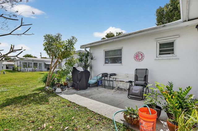 121 NW 28th Court, Pompano Beach, FL 33064