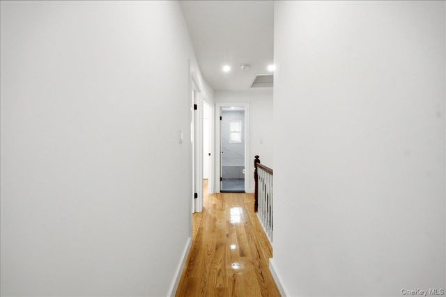 4135 Murdock Avenue, Bronx, NY 10466