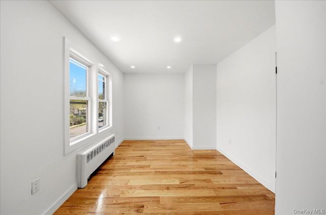 4135 Murdock Avenue, Bronx, NY 10466