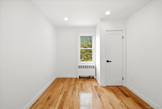 4135 Murdock Avenue, Bronx, NY 10466