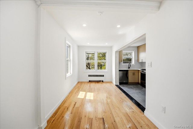 4135 Murdock Avenue, Bronx, NY 10466