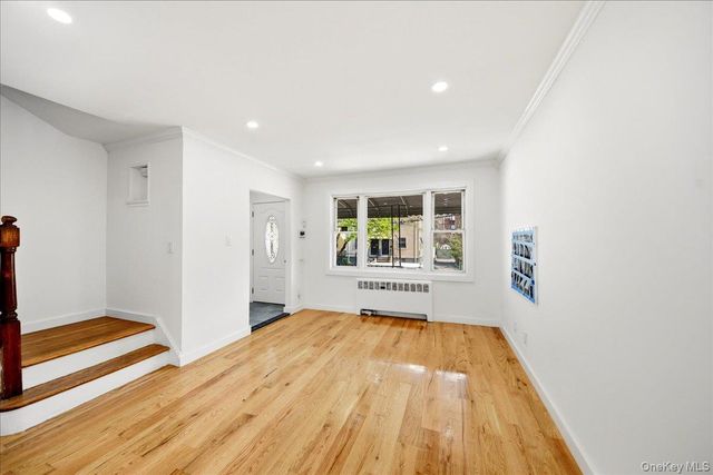 4135 Murdock Avenue, Bronx, NY 10466