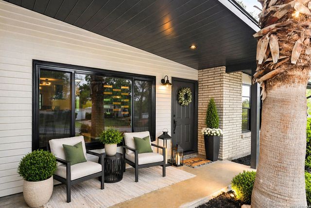 227 W Glenview, San Antonio, TX 78228