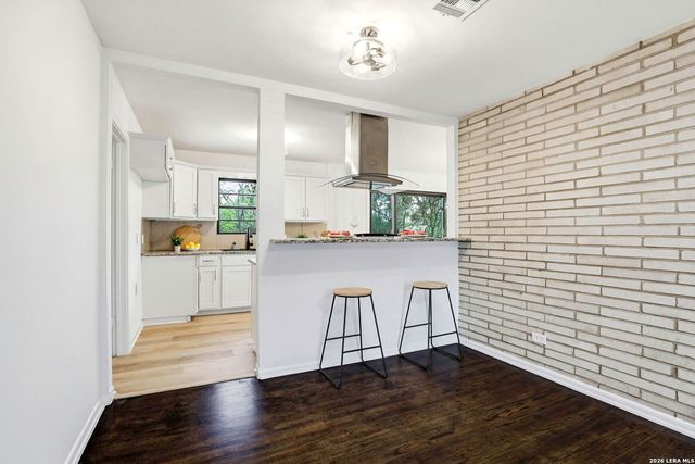 227 W Glenview, San Antonio, TX 78228