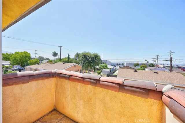 7923 Ledge Ave, Sun Valley, CA 91352