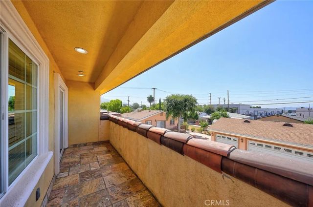 7923 Ledge Ave, Sun Valley, CA 91352