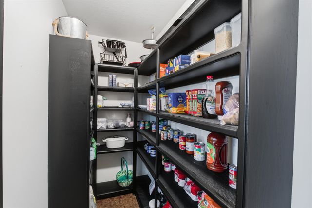 419 N Brook Forest Rd, Derby, KS 67037