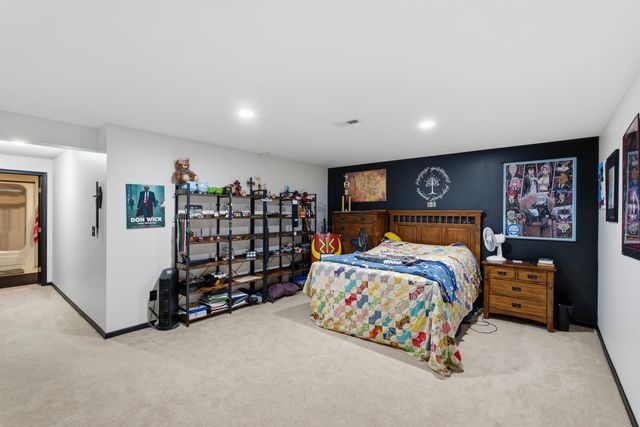 419 N Brook Forest Rd, Derby, KS 67037
