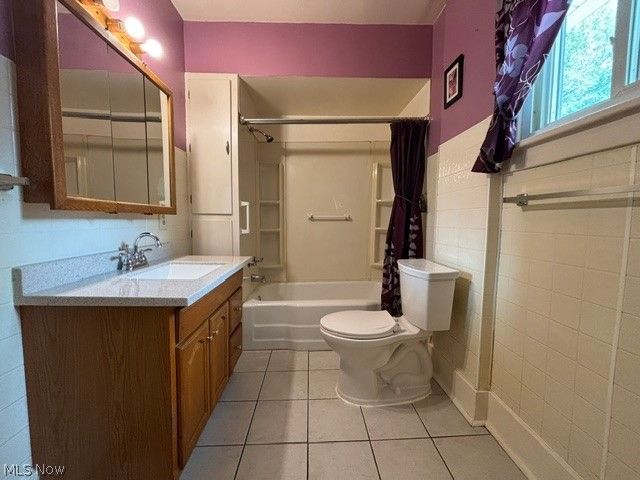 1131 Murray Avenue, Akron, OH 44310