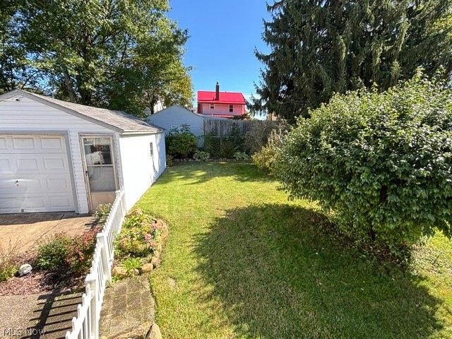 1131 Murray Avenue, Akron, OH 44310