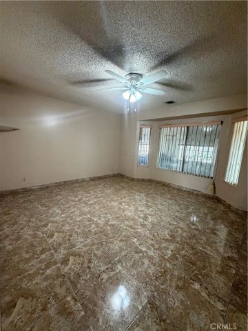 11497 2nd Avenue, Hesperia, CA 92345
