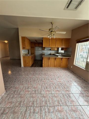 11497 2nd Avenue, Hesperia, CA 92345