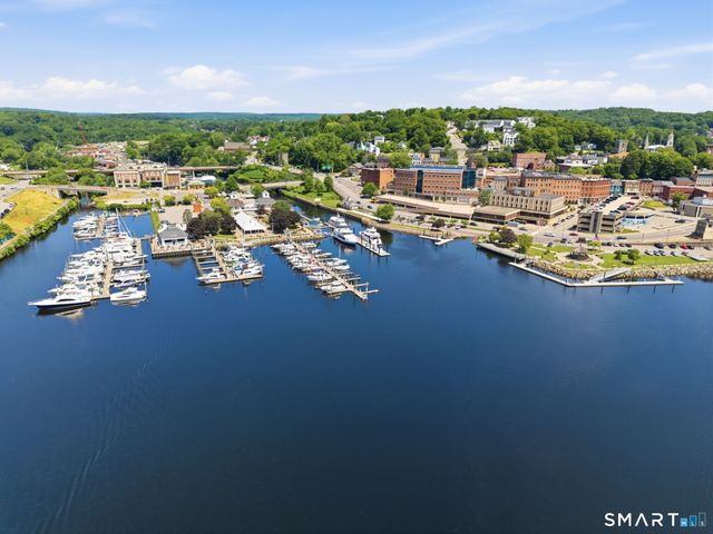 35 Harbor View Lane 35, Norwich, CT 06360