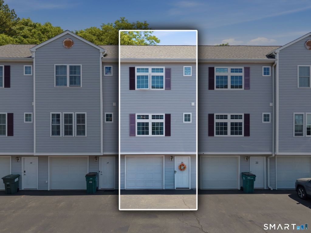 35 Harbor View Lane 35, Norwich, CT 06360