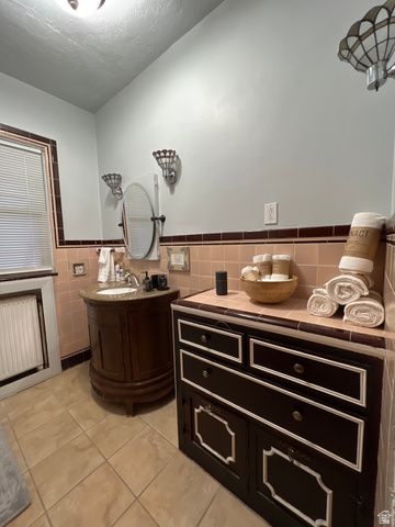 2370 S MADISON AVE, Ogden, UT 84401