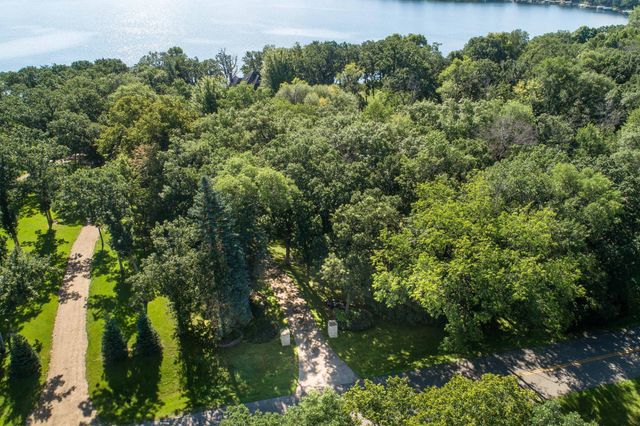 2807 Government Point Road NE, Alexandria, MN 56308