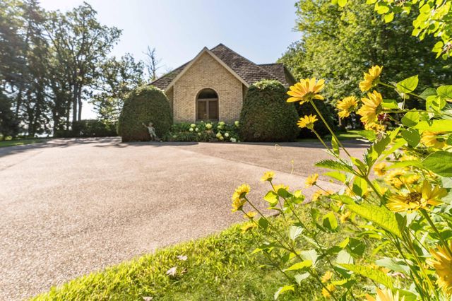 2807 Government Point Road NE, Alexandria, MN 56308