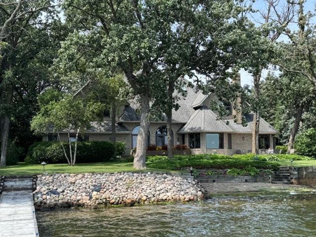 2807 Government Point Road NE, Alexandria, MN 56308