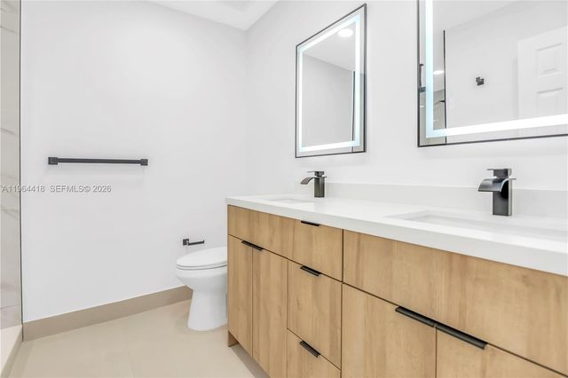 9461 NW 19th Pl, Sunrise, FL 33322