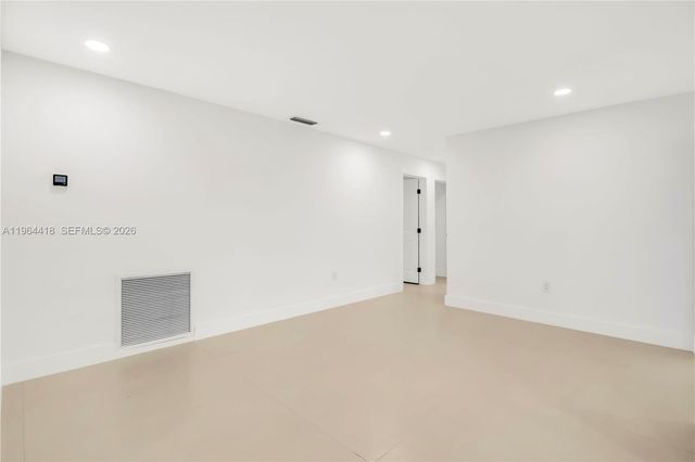 9461 NW 19th Pl, Sunrise, FL 33322