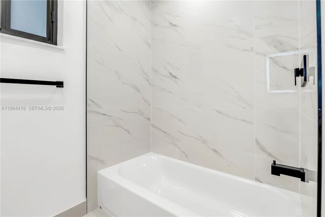 9461 NW 19th Pl, Sunrise, FL 33322