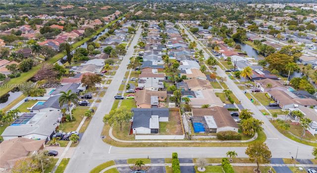 9461 NW 19th Pl, Sunrise, FL 33322