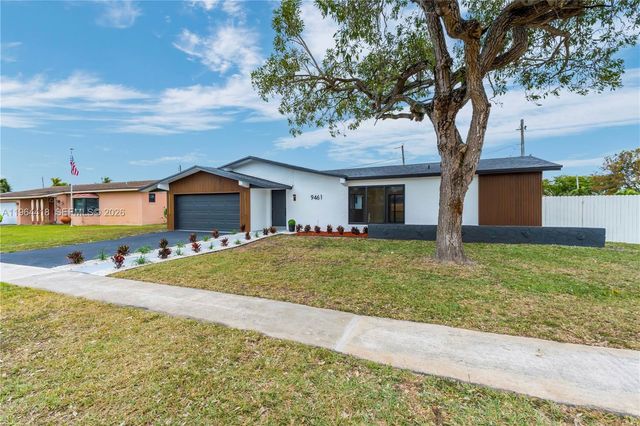 9461 NW 19th Pl, Sunrise, FL 33322