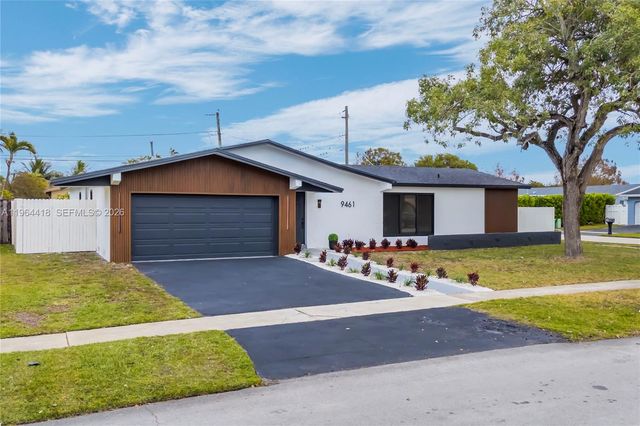 9461 NW 19th Pl, Sunrise, FL 33322