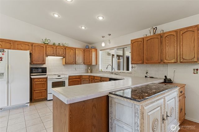 695 S Lyle Avenue, East Wenatchee, WA 98802