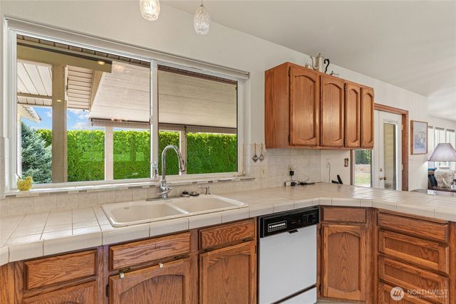 695 S Lyle Avenue, East Wenatchee, WA 98802