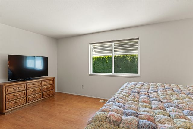 695 S Lyle Avenue, East Wenatchee, WA 98802