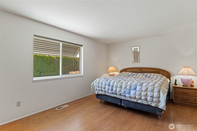 695 S Lyle Avenue, East Wenatchee, WA 98802