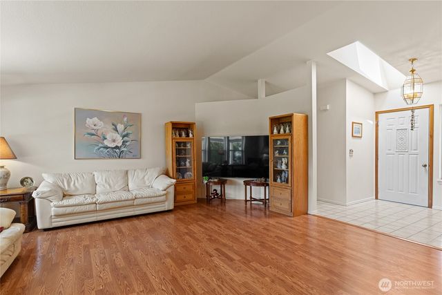 695 S Lyle Avenue, East Wenatchee, WA 98802