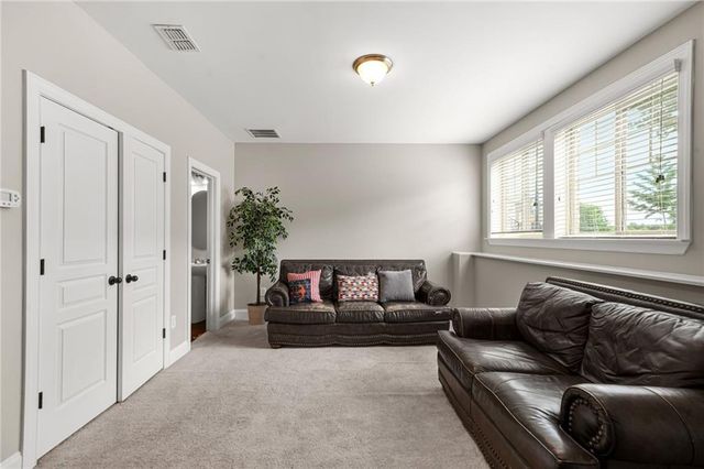 4405 DONAHUE Avenue, Sugar Hill, GA 30518