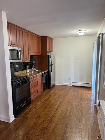 323 N Princeton Avenue 1, Villa Park, IL 60181