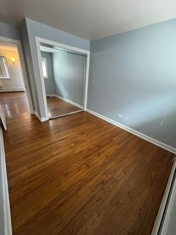 323 N Princeton Avenue 1, Villa Park, IL 60181