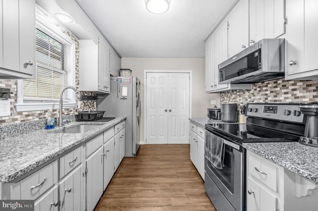 49 CARTER LN, Inwood, WV 25428