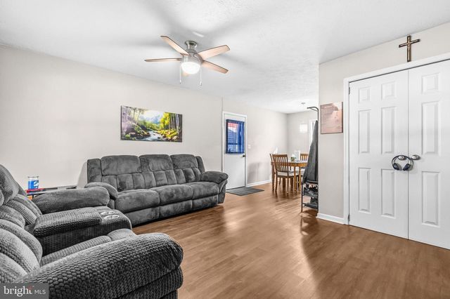 49 CARTER LN, Inwood, WV 25428