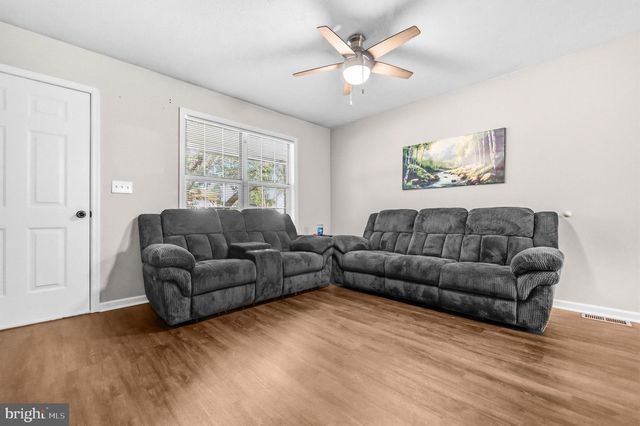 49 CARTER LN, Inwood, WV 25428