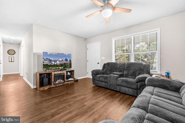 49 CARTER LN, Inwood, WV 25428
