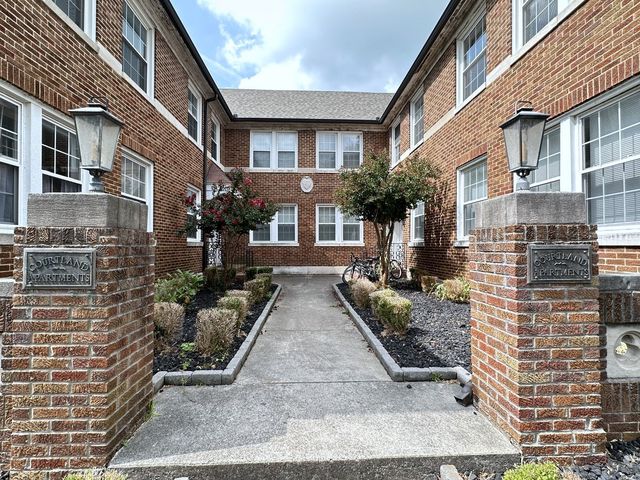 610 N 2nd St Apt 8, Clarksville, TN 37040