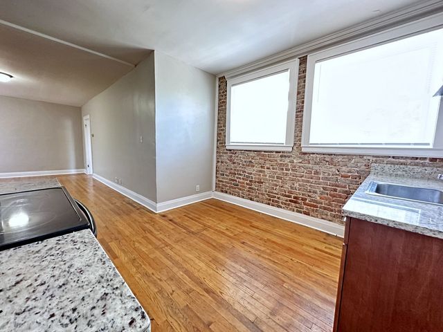 610 N 2nd St Apt 8, Clarksville, TN 37040