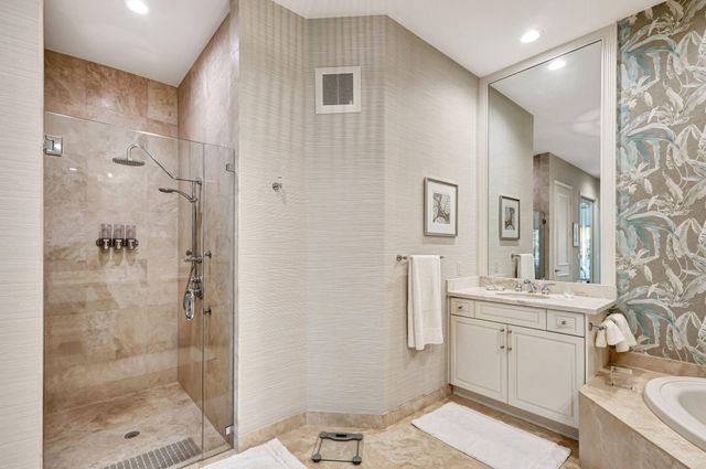 11556 Villa Vasari Drive, Palm Beach Gardens, FL 33418
