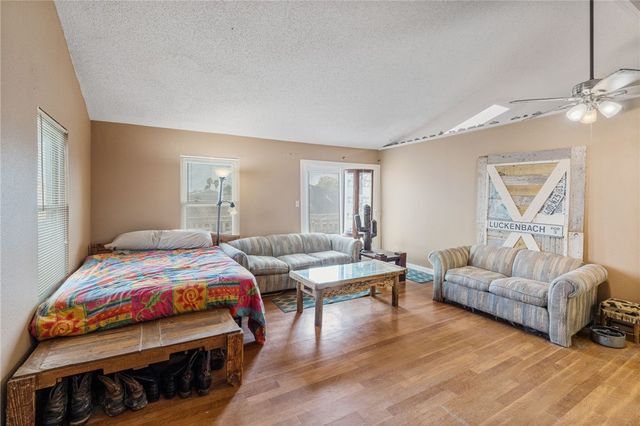 6813 Braesvalley Dr, Corpus Christi, TX 78413