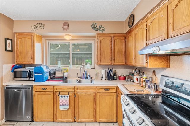 6813 Braesvalley Dr, Corpus Christi, TX 78413