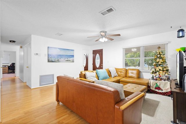 2061 KEYES LANE, Deltona, FL 32738