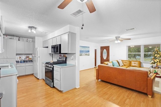 2061 KEYES LANE, Deltona, FL 32738